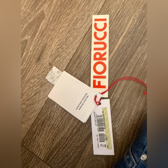Fiorucci Jeans Naomi Campbell Womens Slim Fitting Denim 27w 34l NWT - Picture 4 of 9